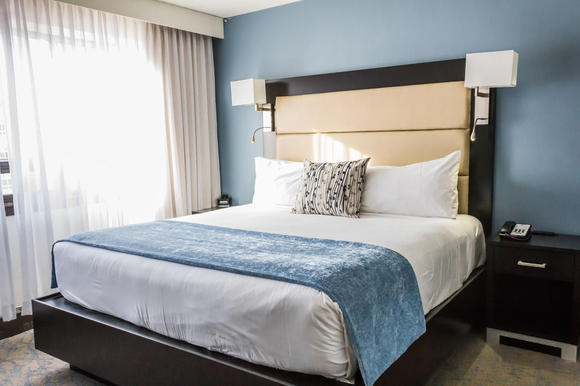 Ottawa Embassy Hotel & Suites Экстерьер фото