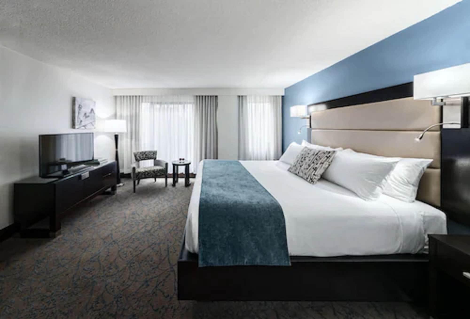 Ottawa Embassy Hotel & Suites Экстерьер фото