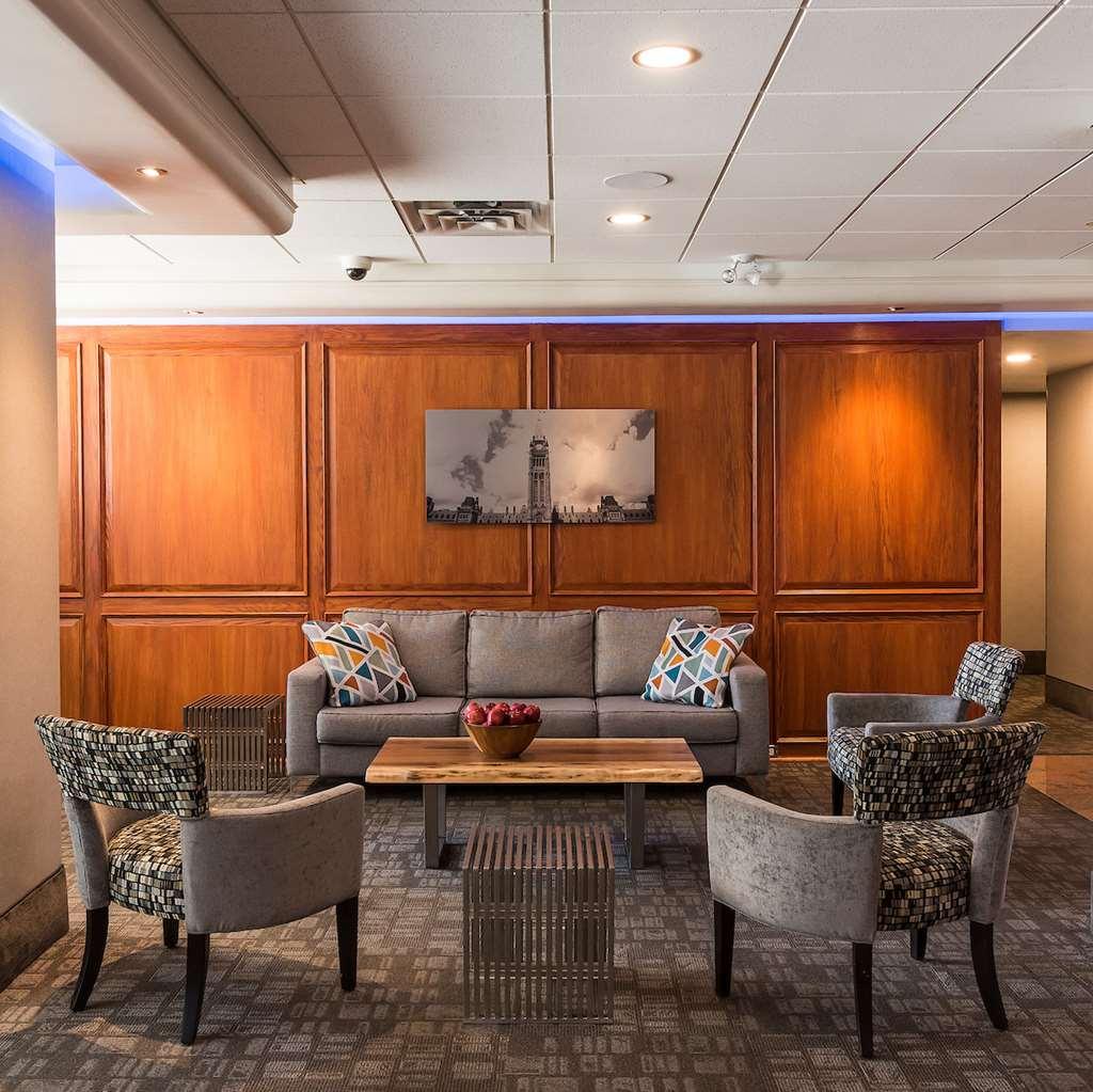 Ottawa Embassy Hotel & Suites Интерьер фото