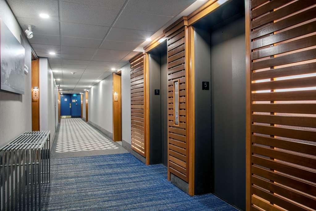 Ottawa Embassy Hotel & Suites Удобства фото