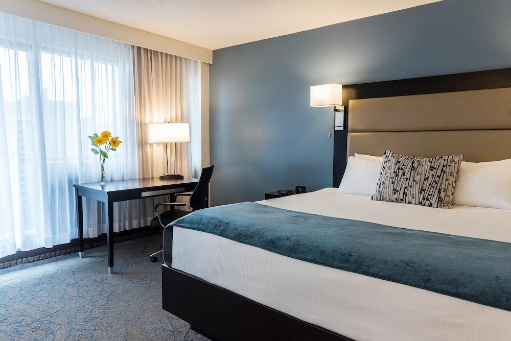 Ottawa Embassy Hotel & Suites Экстерьер фото