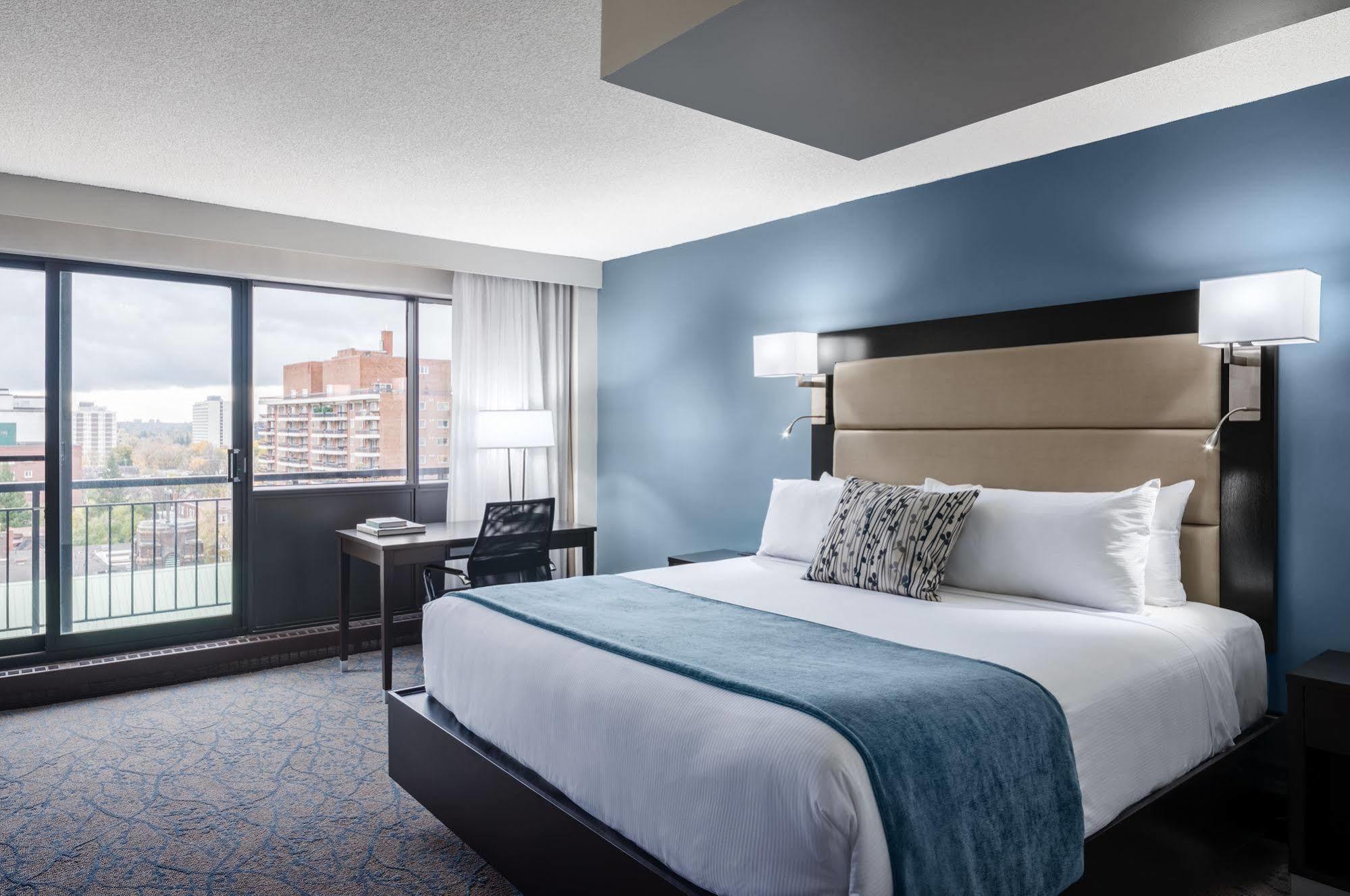 Ottawa Embassy Hotel & Suites Экстерьер фото