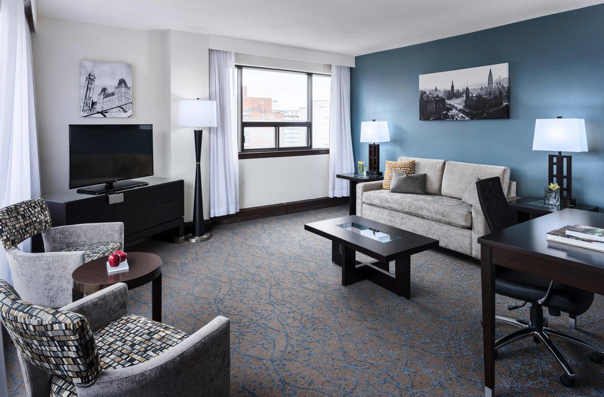 Ottawa Embassy Hotel & Suites Экстерьер фото