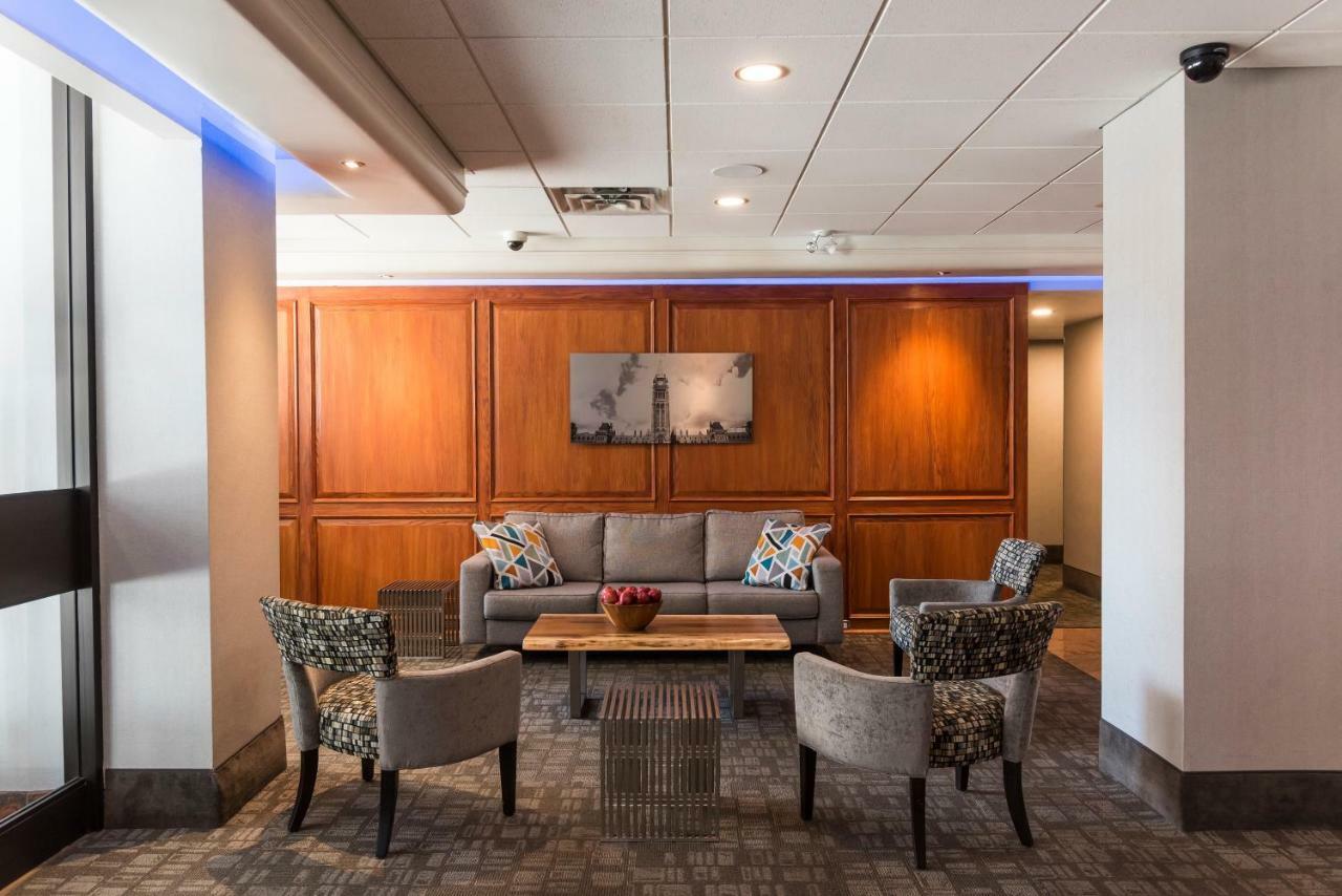 Ottawa Embassy Hotel & Suites Экстерьер фото