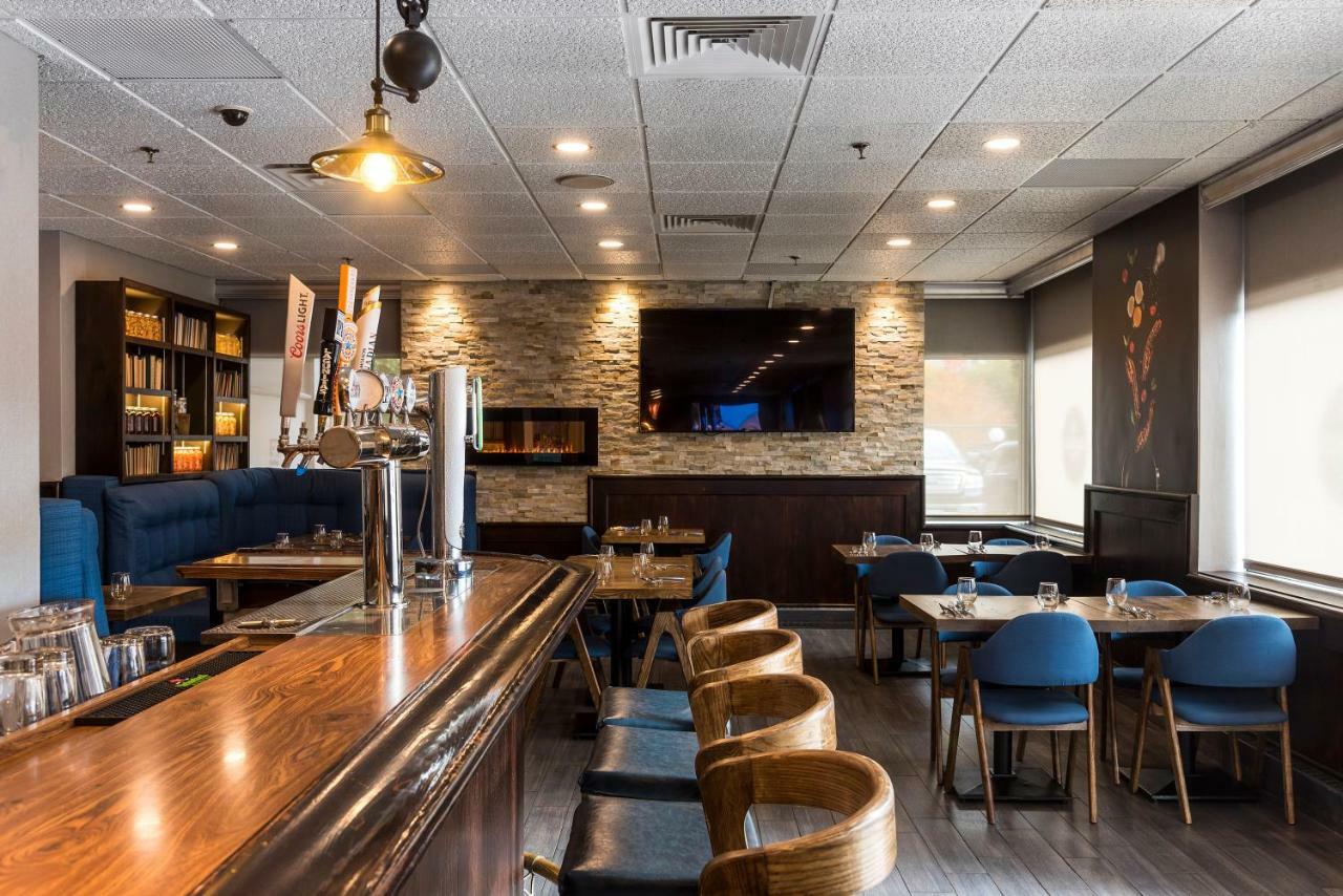 Ottawa Embassy Hotel & Suites Экстерьер фото