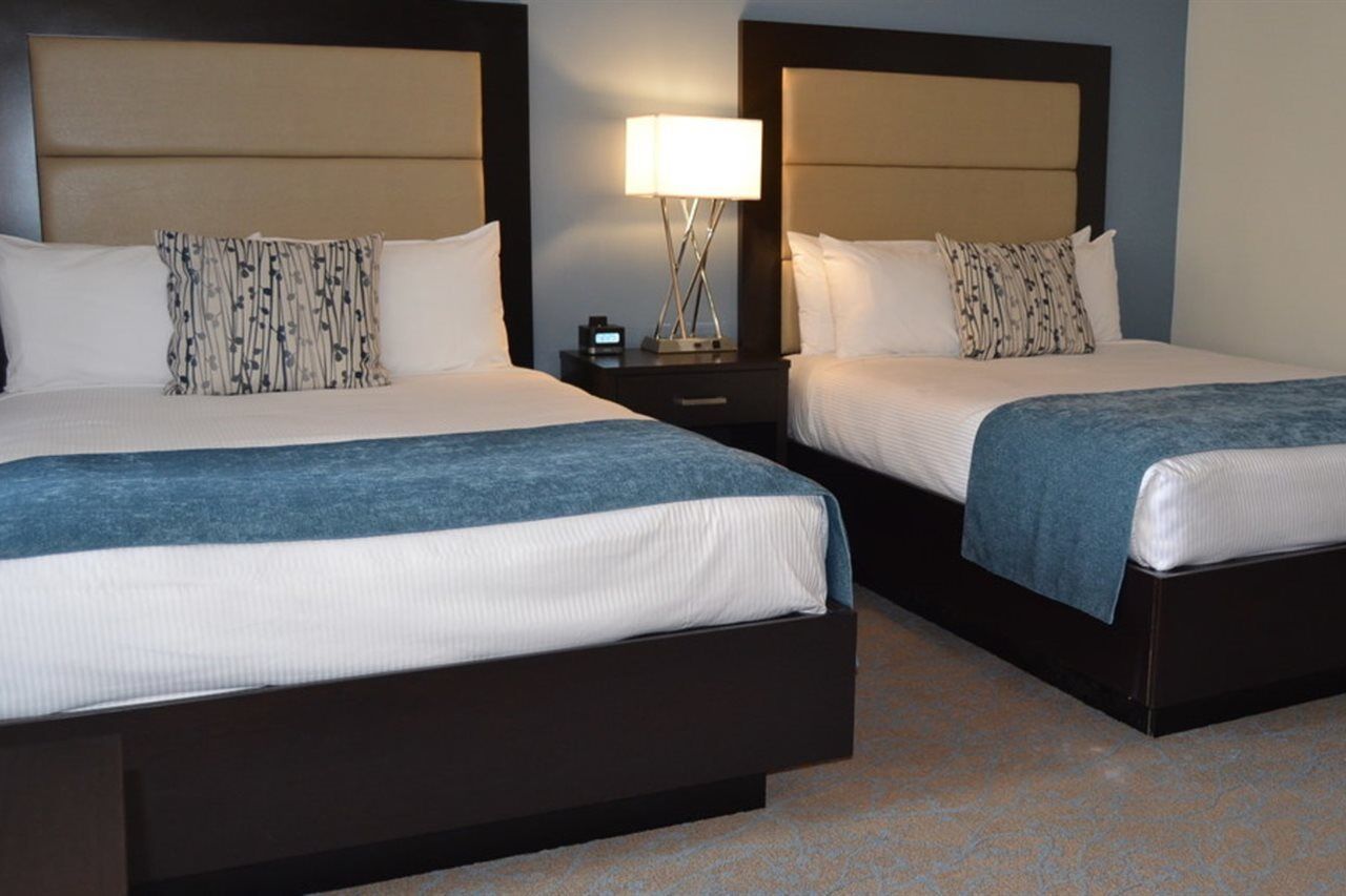 Ottawa Embassy Hotel & Suites Экстерьер фото