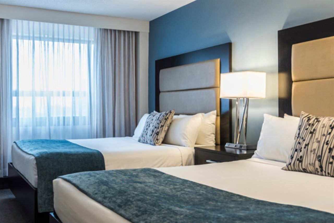 Ottawa Embassy Hotel & Suites Экстерьер фото